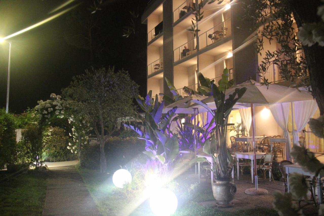 Hotel Bijou Forte dei Marmi Ngoại thất bức ảnh